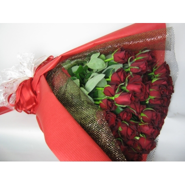 赤いバラの花束６０本